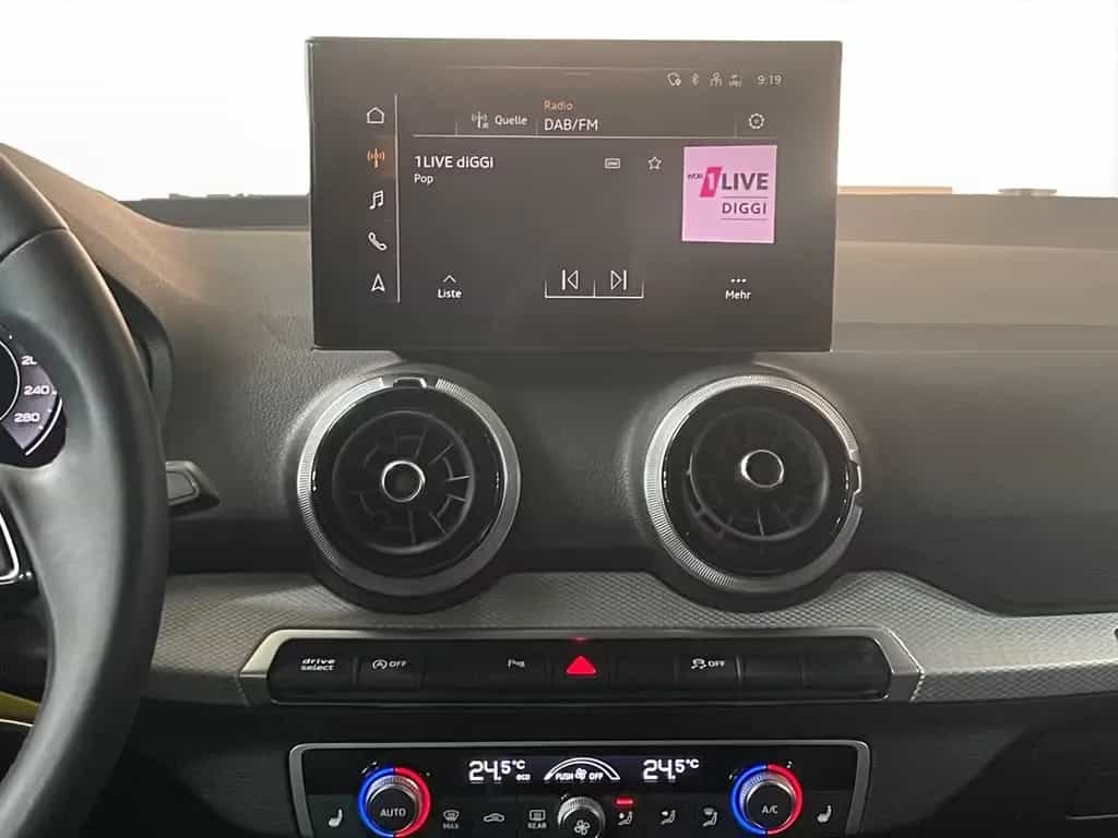 Audi Q2 35 TFSI S line S tronic LED LM 17" PDC+RFK 10/2024-photo-7