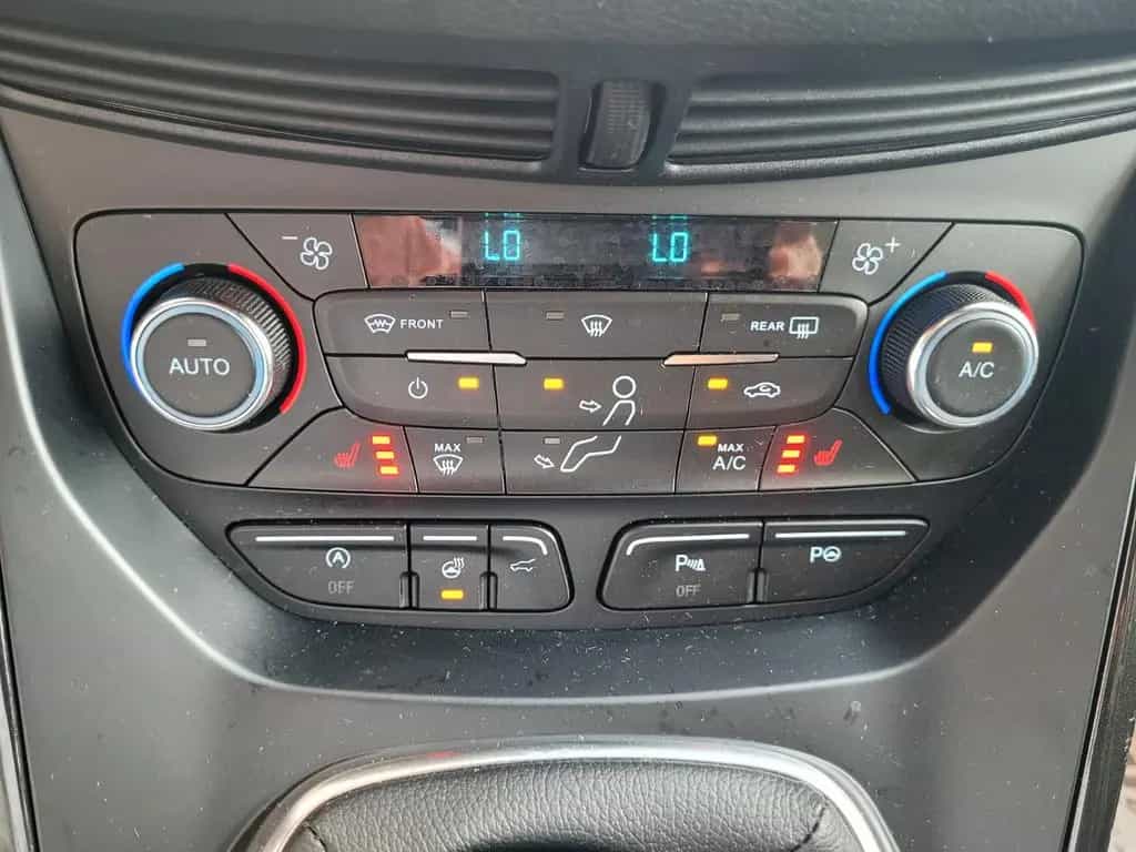 Ford Kuga ST-Line 2Hd./AHK/Navi/Bi-Xenon/150PS/18" 08/2018-photo-11