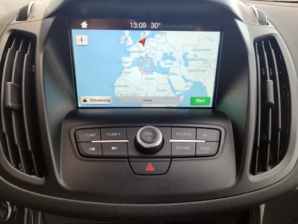 Ford Kuga ST-Line 2Hd./AHK/Navi/Bi-Xenon/150PS/18" 08/2018-photo-12
