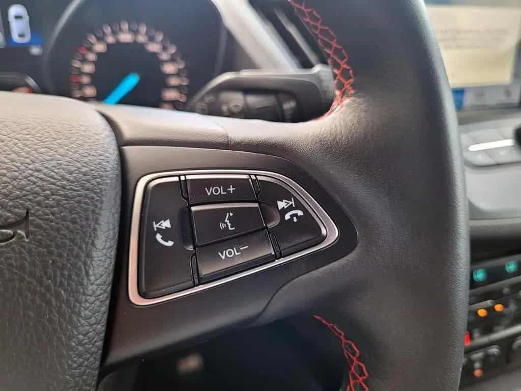 Ford Kuga ST-Line 2Hd./AHK/Navi/Bi-Xenon/150PS/18" 08/2018-photo-21