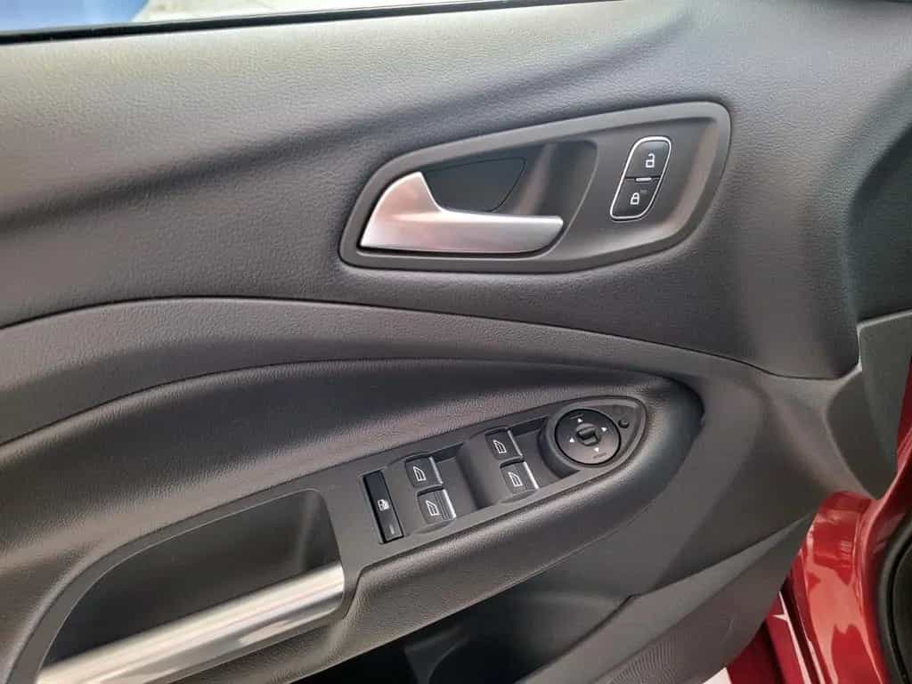 Ford Kuga ST-Line 2Hd./AHK/Navi/Bi-Xenon/150PS/18" 08/2018-photo-22