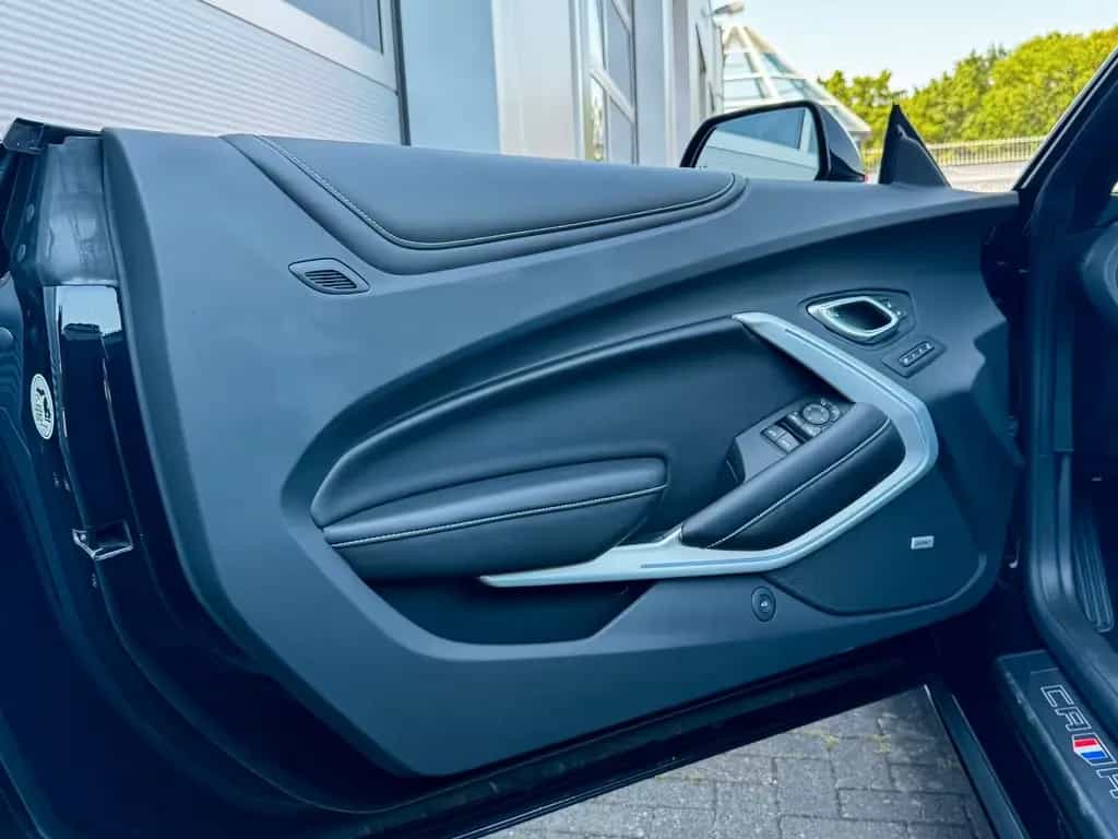Chevrolet Camaro Cabriolet V8*Aut.*MagneticRide*HUD*BOSE* 07/2017-photo-29