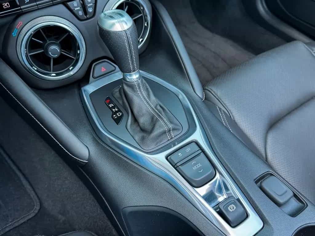 Chevrolet Camaro Cabriolet V8*Aut.*MagneticRide*HUD*BOSE* 07/2017-photo-33