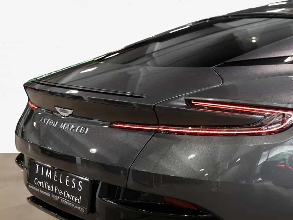 Aston Martin DB12 Coupe Aston Martin Hamburg 05/2024-photo-6