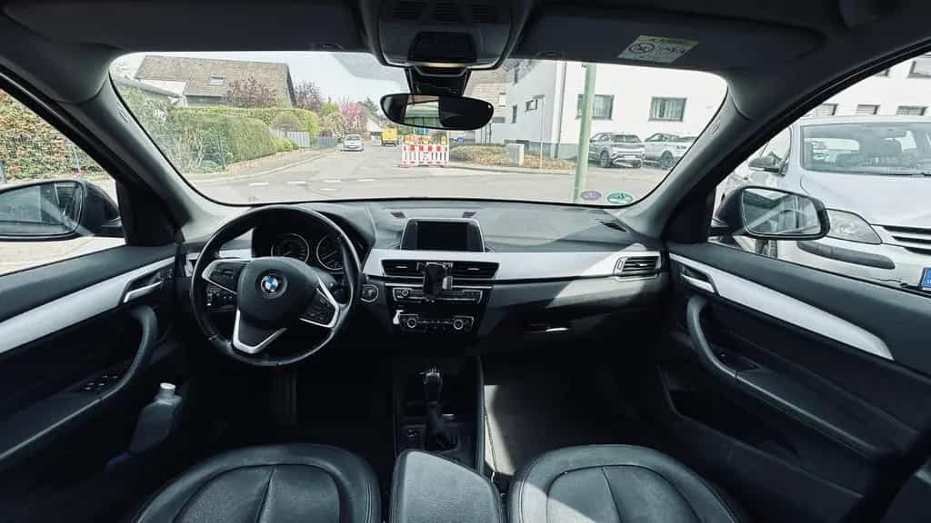 BMW X1 xDrive20i Automatik - 10/2016-photo-10