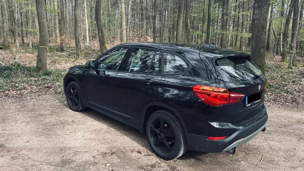 BMW X1 xDrive20i Automatik - 10/2016-photo-2