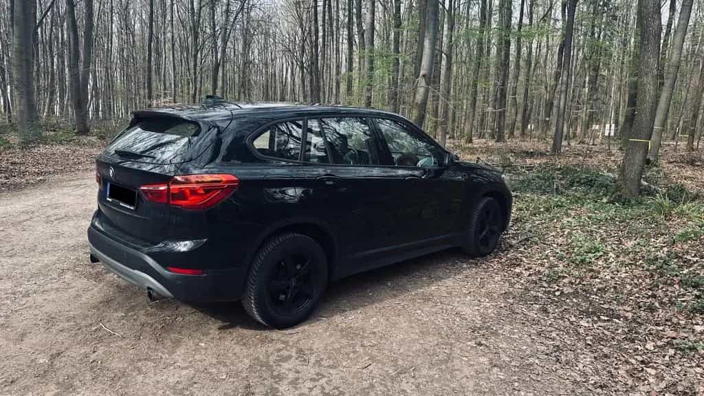 BMW X1 xDrive20i Automatik - 10/2016-photo-3