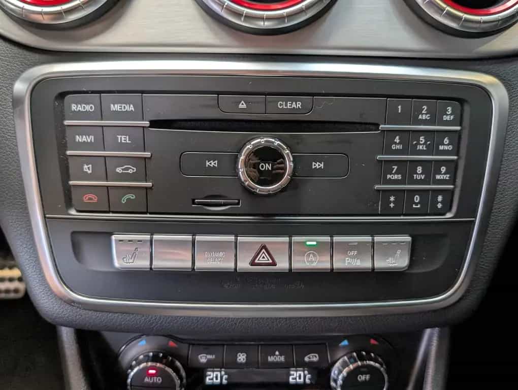 Mercedes-Benz CLA 200 AMG LED-High Cam H/K Navi Leder Memory 12/2016-photo-23