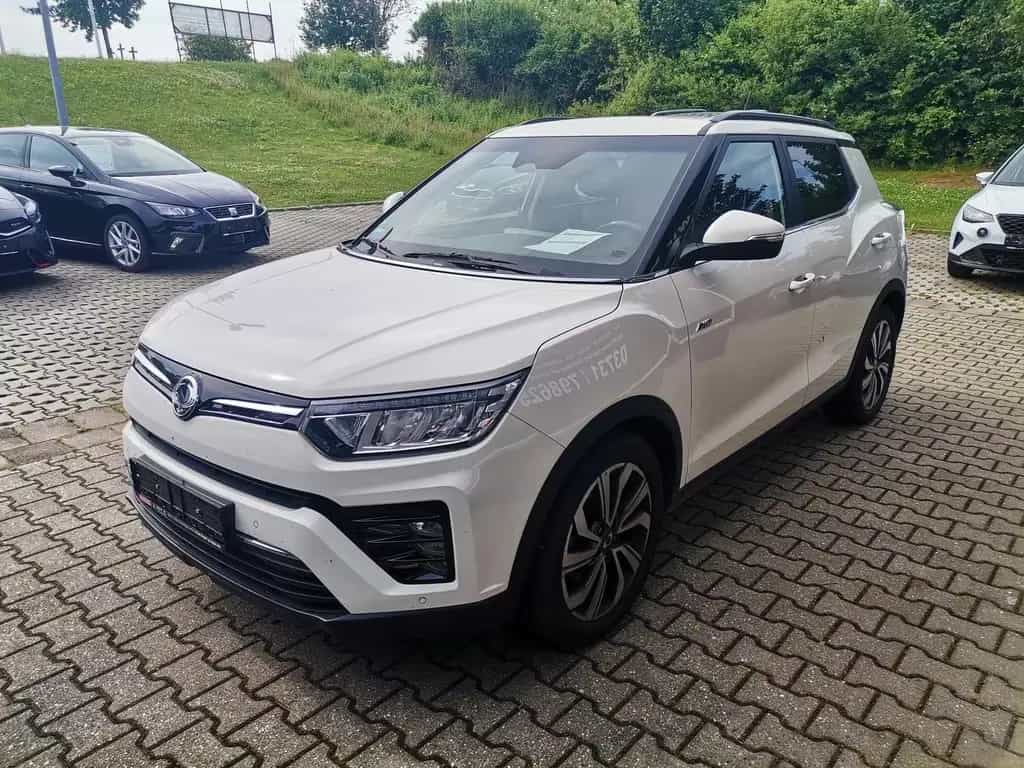 Ssangyong Tivoli Sapphire 4x4 1.5 TGDI LED|Navi|RFK|Allrad 11/2023-photo-1