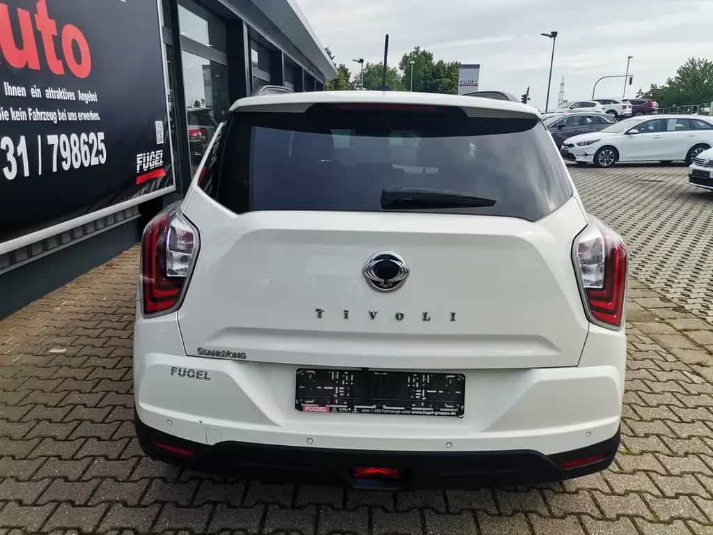 Ssangyong Tivoli Sapphire 4x4 1.5 TGDI LED|Navi|RFK|Allrad 11/2023-photo-4