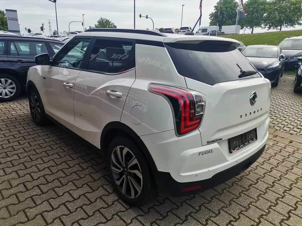 Ssangyong Tivoli Sapphire 4x4 1.5 TGDI LED|Navi|RFK|Allrad 11/2023-photo-5