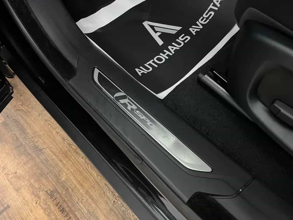 Jaguar F-Pace R-Sport  4x4 PANO/ MERIVAN /1.HD / 81.tKM 02/2018-photo-16