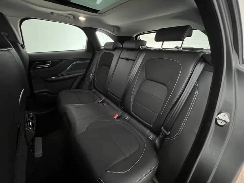 Jaguar F-Pace R-Sport  4x4 PANO/ MERIVAN /1.HD / 81.tKM 02/2018-photo-5