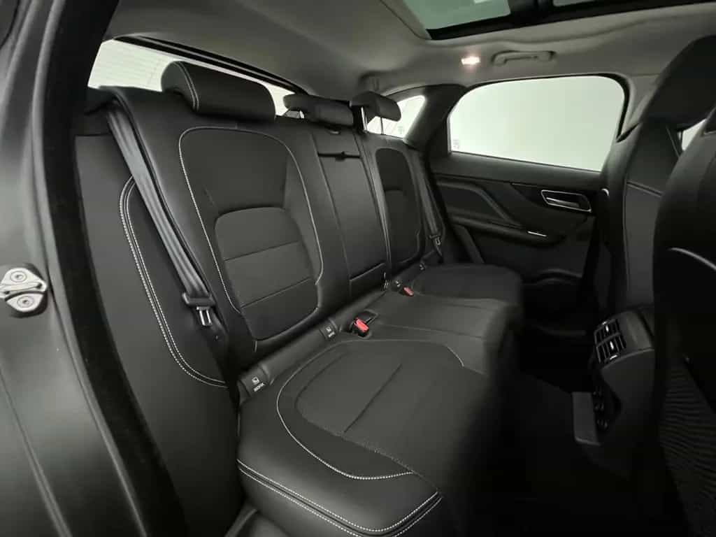 Jaguar F-Pace R-Sport  4x4 PANO/ MERIVAN /1.HD / 81.tKM 02/2018-photo-7