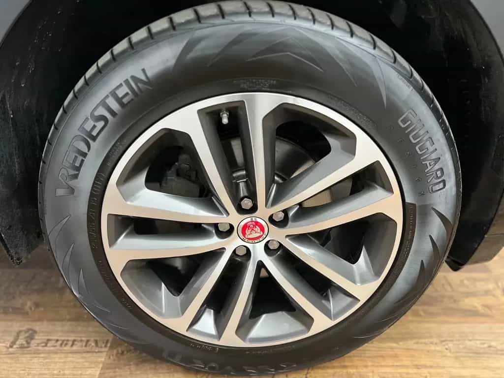 Jaguar F-Pace R-Sport  4x4 PANO/ MERIVAN /1.HD / 81.tKM 02/2018-photo-9