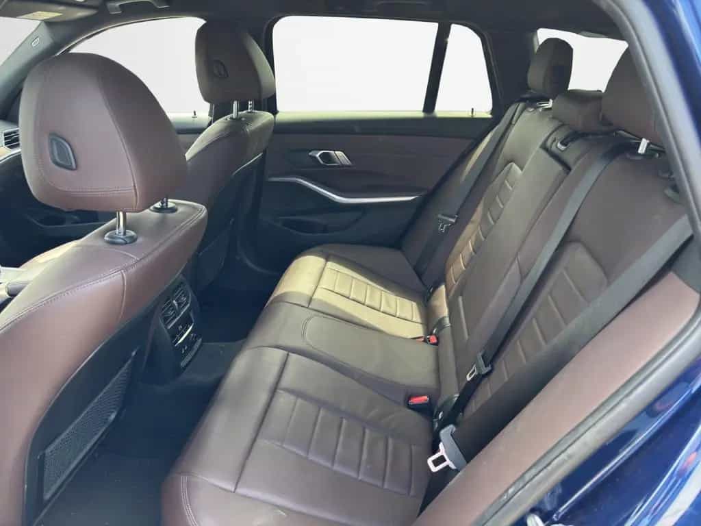 BMW 320 3er Touring - 320 d xDrive Luxury Line Klima 03/2020-photo-10