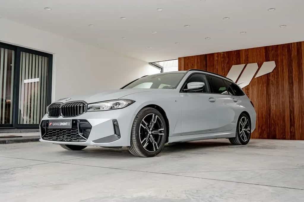 BMW 318 i, touring, M pack, camera, widescreen G21 l 07/2024-photo-3