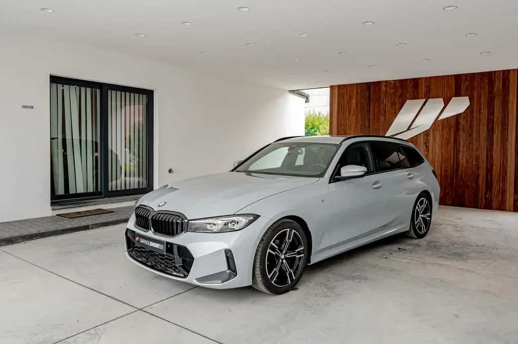 BMW 318 i, touring, M pack, camera, widescreen G21 l 07/2024-photo-4