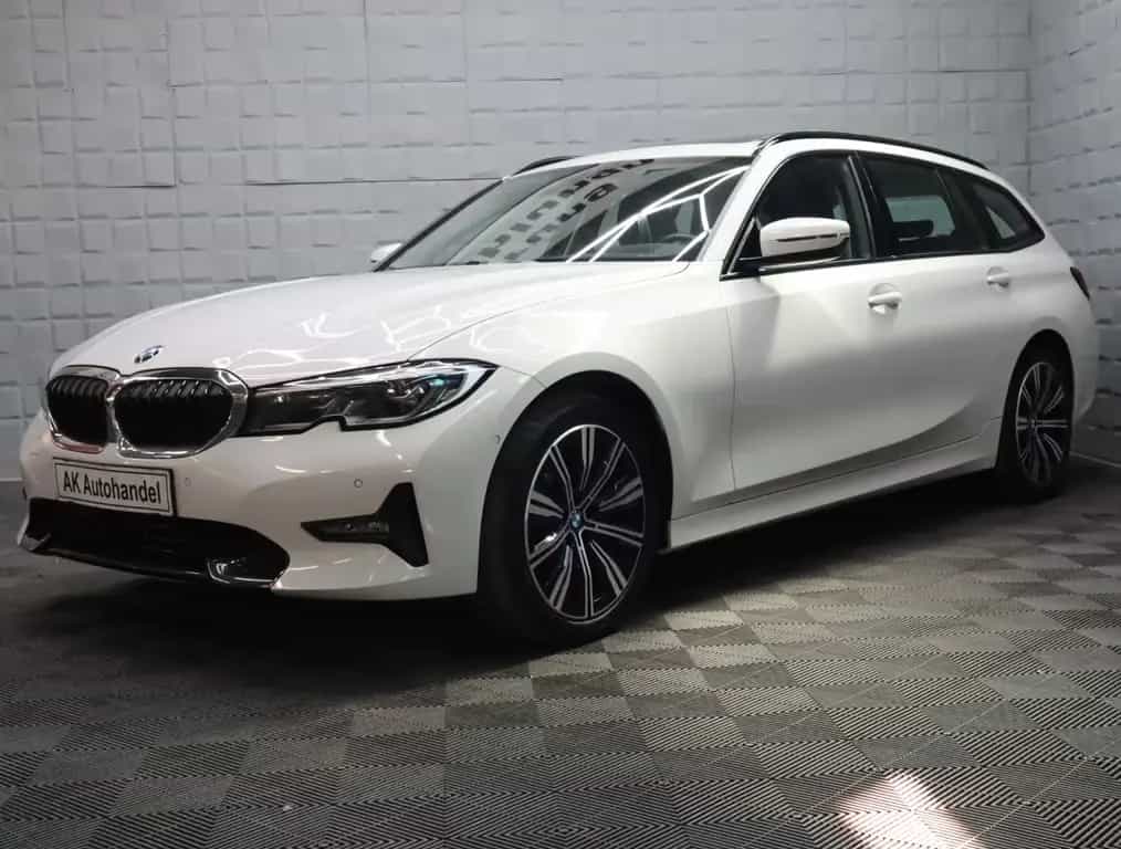 BMW 320 d Touring xDrive Sport Line LED Navi T-Leder 03/2021-photo-0