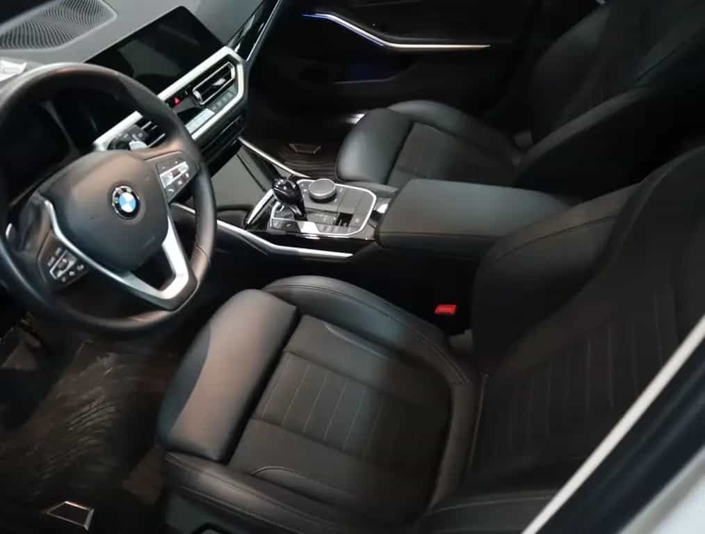 BMW 320 d Touring xDrive Sport Line LED Navi T-Leder 03/2021-photo-6