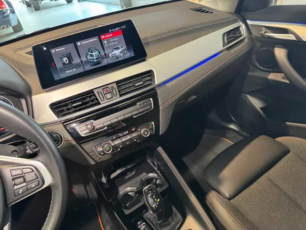 BMW X1 xDrive 25d Sport Line Aut. LED~KAMERA~HEADUP~ 11/2020-photo-20