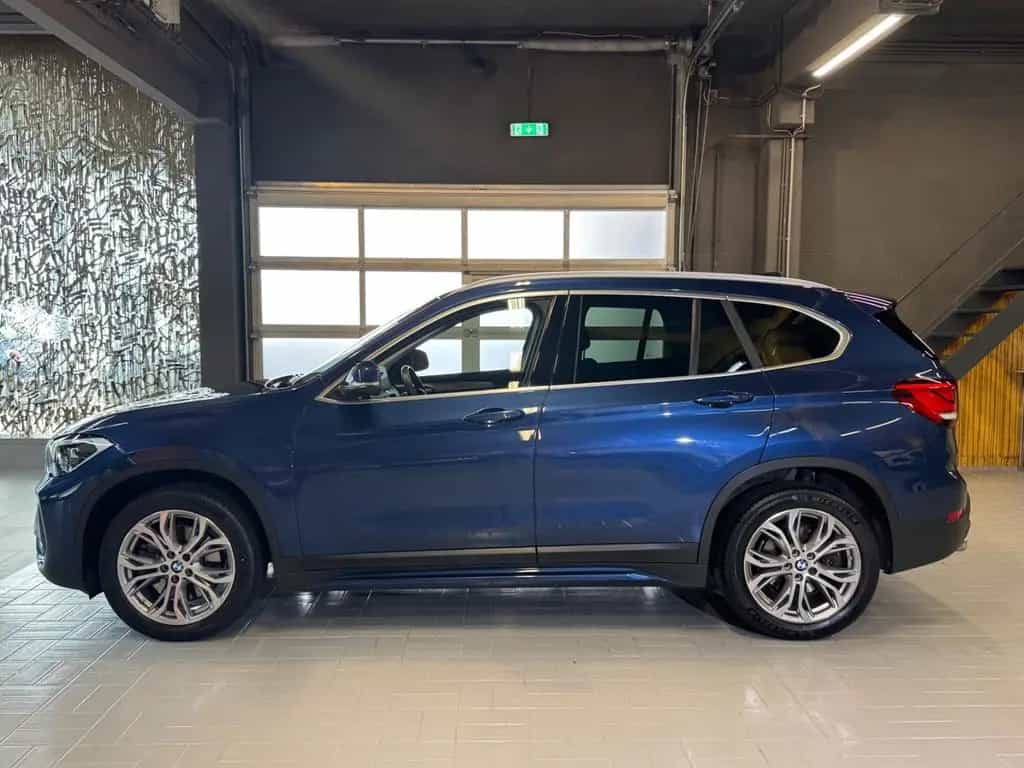 BMW X1 xDrive 25d Sport Line Aut. LED~KAMERA~HEADUP~ 11/2020-photo-3