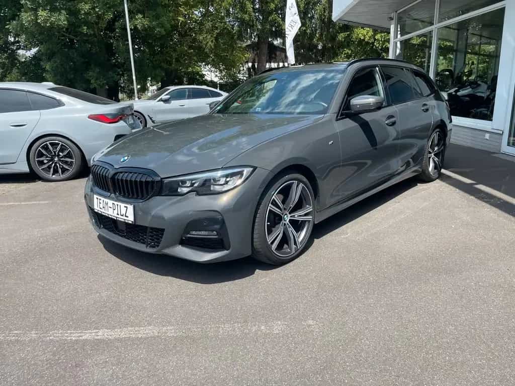 BMW 320 d M-Sport BlackLinePro LED Navi RFK Pano "19" 03/2020-photo-0