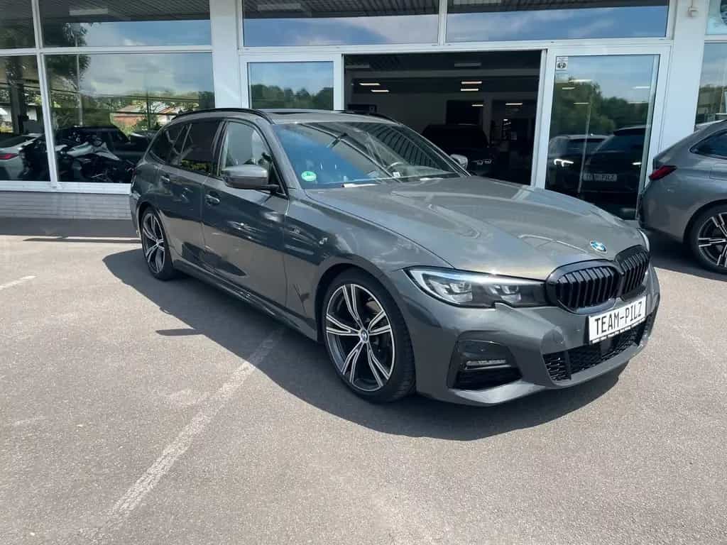 BMW 320 d M-Sport BlackLinePro LED Navi RFK Pano "19" 03/2020-photo-1