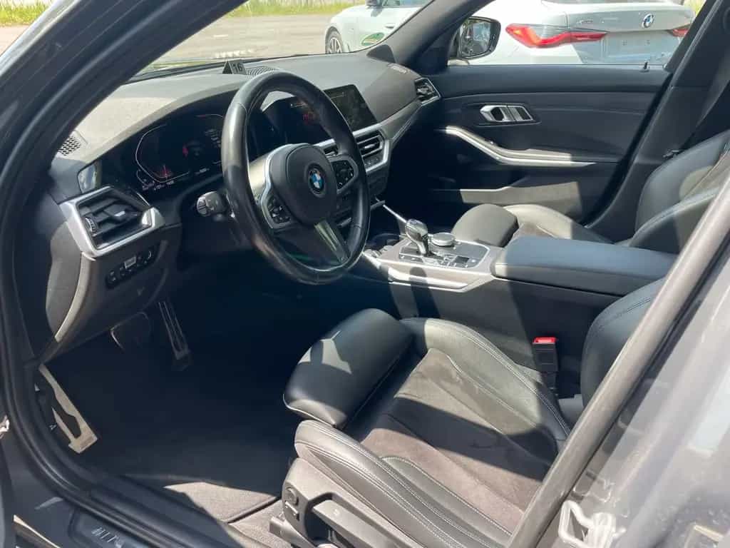 BMW 320 d M-Sport BlackLinePro LED Navi RFK Pano "19" 03/2020-photo-11