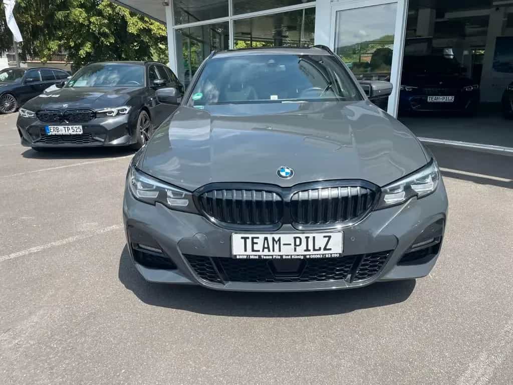 BMW 320 d M-Sport BlackLinePro LED Navi RFK Pano "19" 03/2020-photo-4