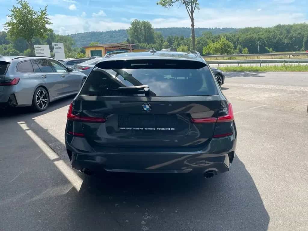 BMW 320 d M-Sport BlackLinePro LED Navi RFK Pano "19" 03/2020-photo-5