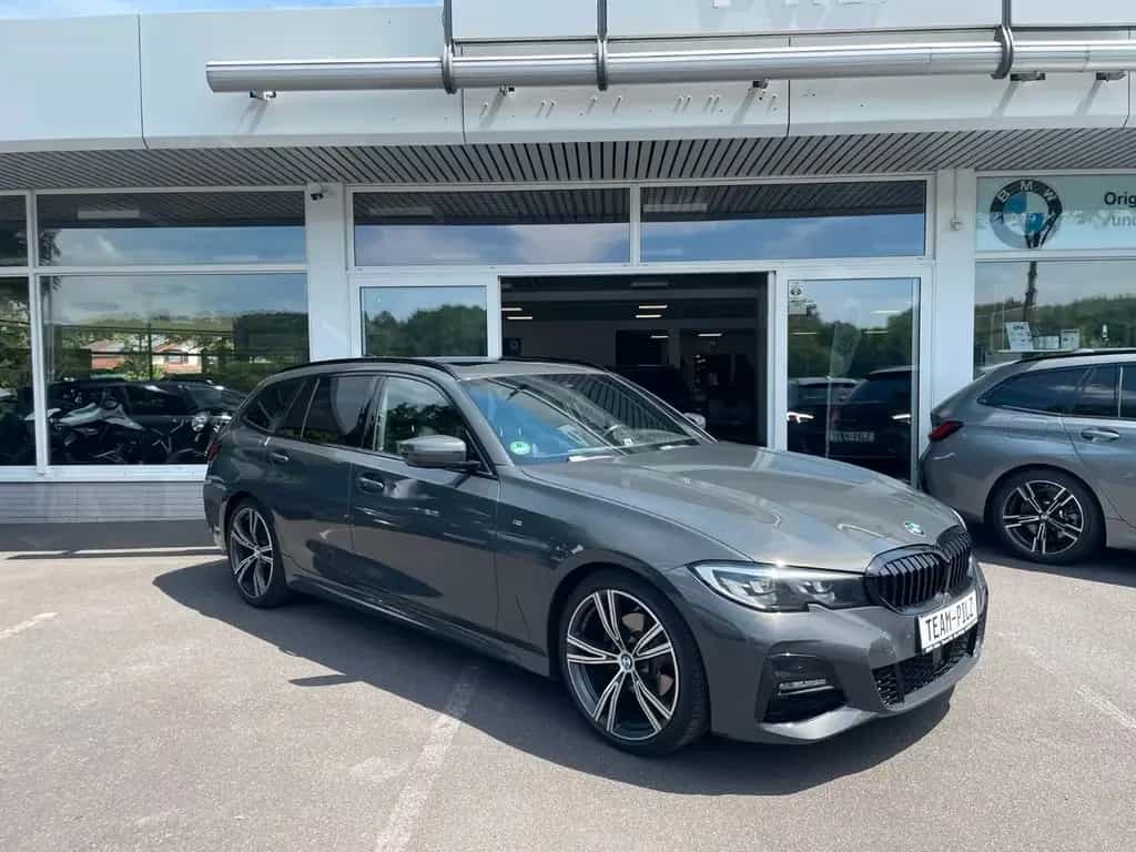 BMW 320 d M-Sport BlackLinePro LED Navi RFK Pano "19" 03/2020-photo-8