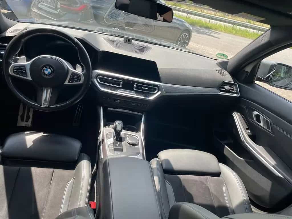 BMW 320 d M-Sport BlackLinePro LED Navi RFK Pano "19" 03/2020-photo-9
