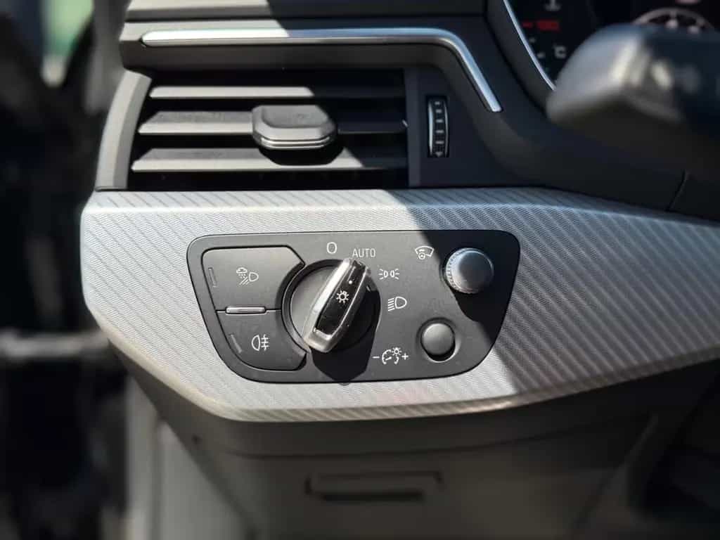 Audi A5 Cabriolet quattro LED*B&O*HEAD-UP*360*CARPLAY 06/2017-photo-30