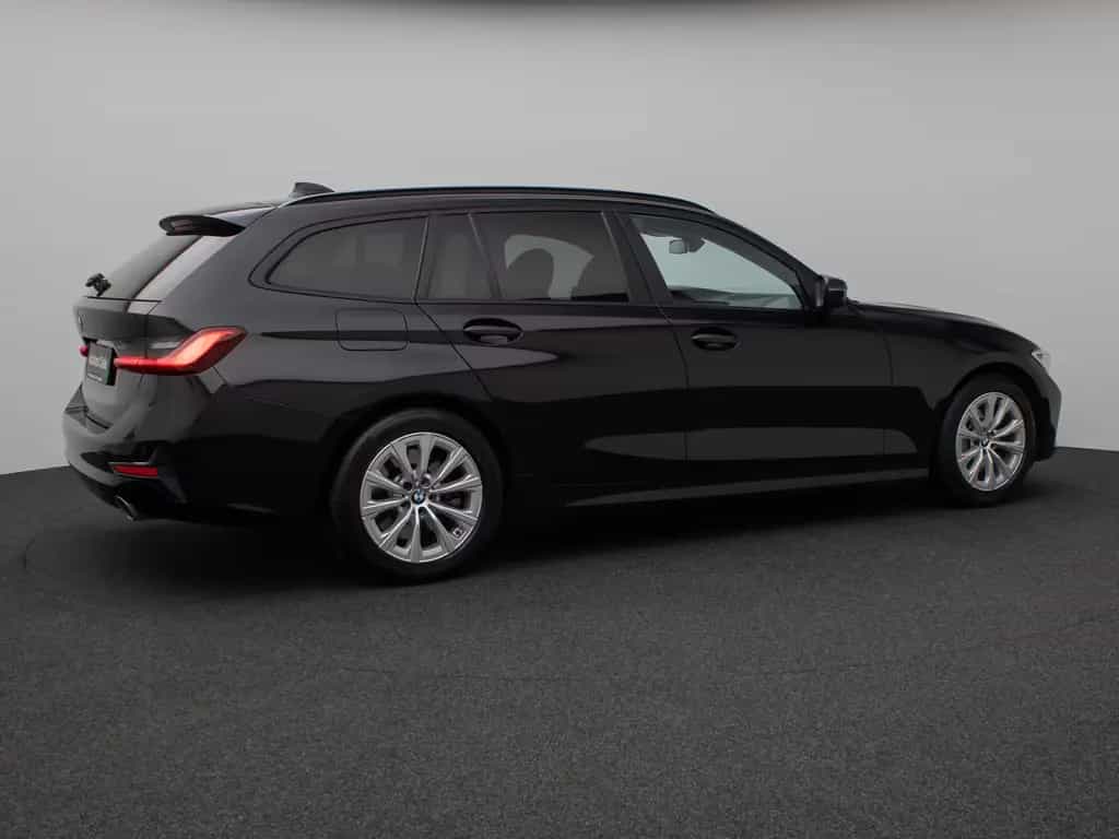 BMW 330 i Panorama Komfort Leder Sportsitz Stop&Go 03/2020-photo-5