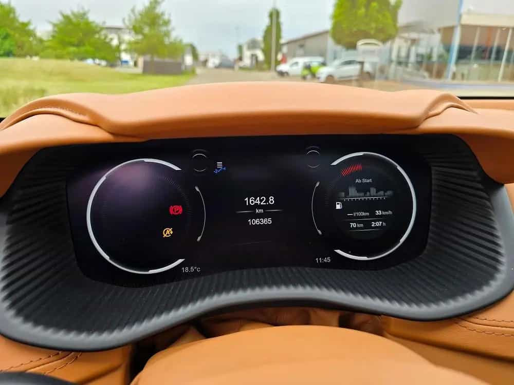 Aston Martin DBX 4.0 V8 Panorama 360° 4xSHZ 4xSitzbeluft 03/2023-photo-19
