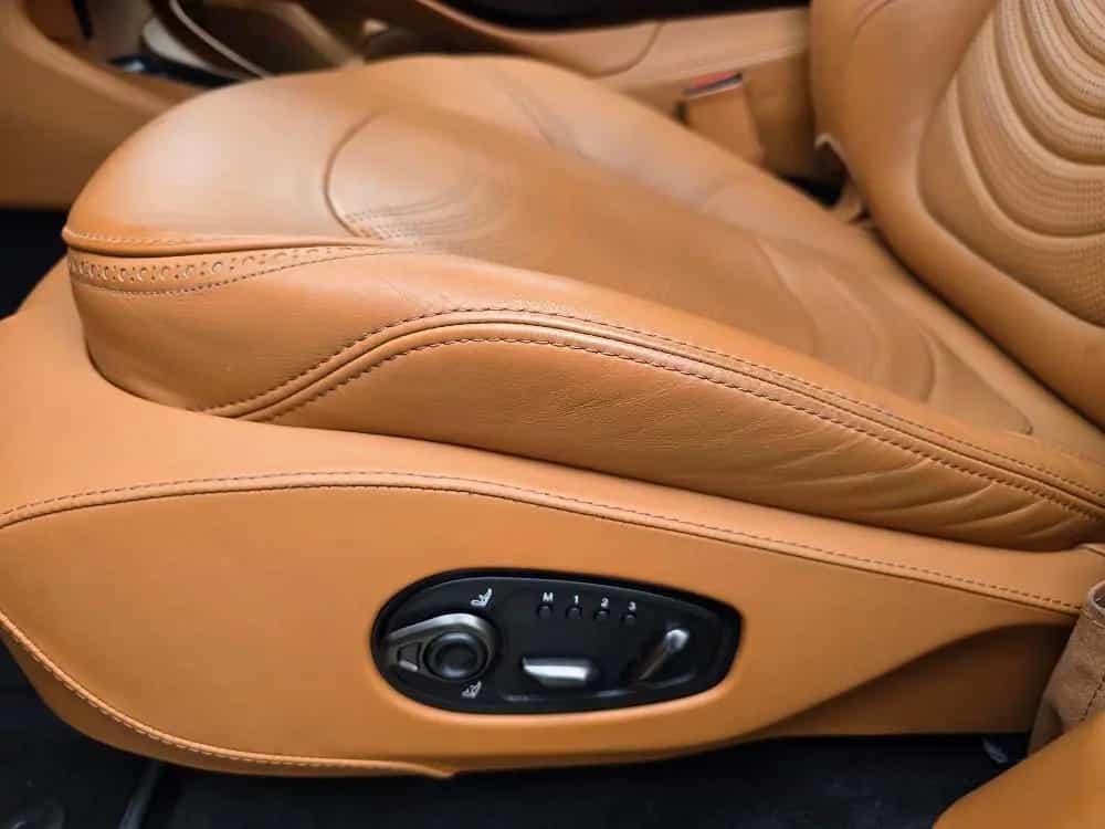 Aston Martin DBX 4.0 V8 Panorama 360° 4xSHZ 4xSitzbeluft 03/2023-photo-21