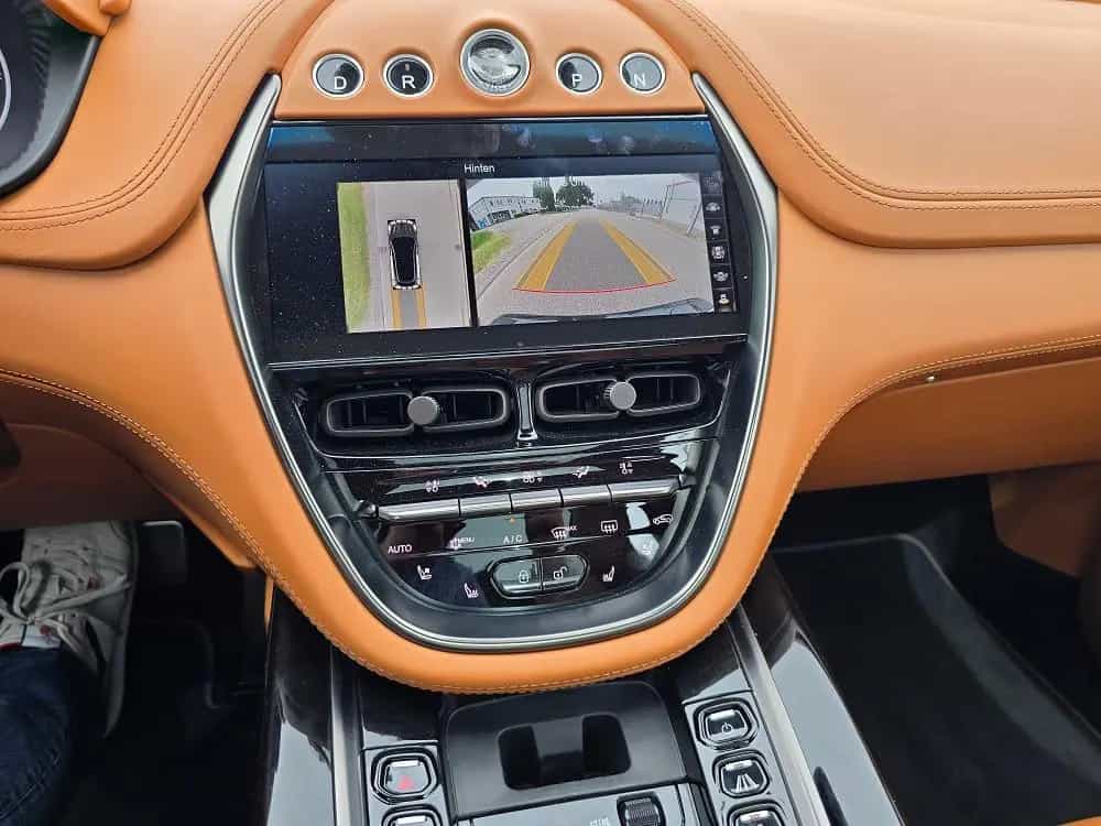 Aston Martin DBX 4.0 V8 Panorama 360° 4xSHZ 4xSitzbeluft 03/2023-photo-23