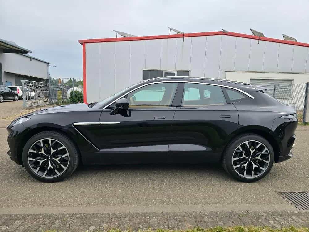 Aston Martin DBX 4.0 V8 Panorama 360° 4xSHZ 4xSitzbeluft 03/2023-photo-4