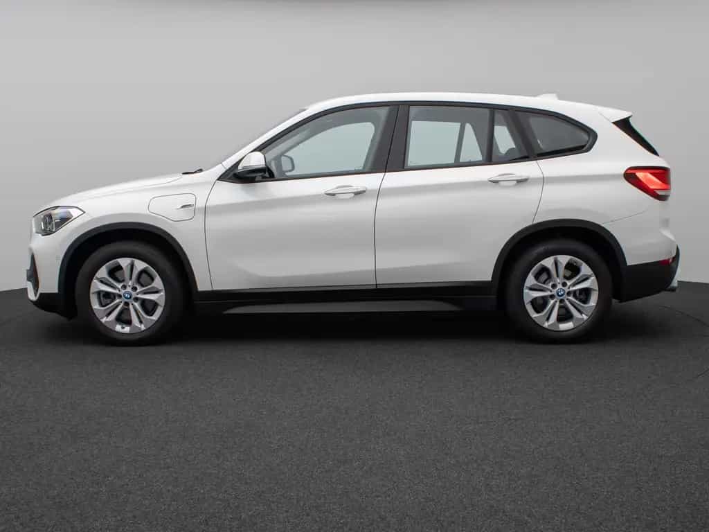 BMW X1 xD25e Parkassist DAB Navi Geschwindigkeitsreg 06/2022-photo-10