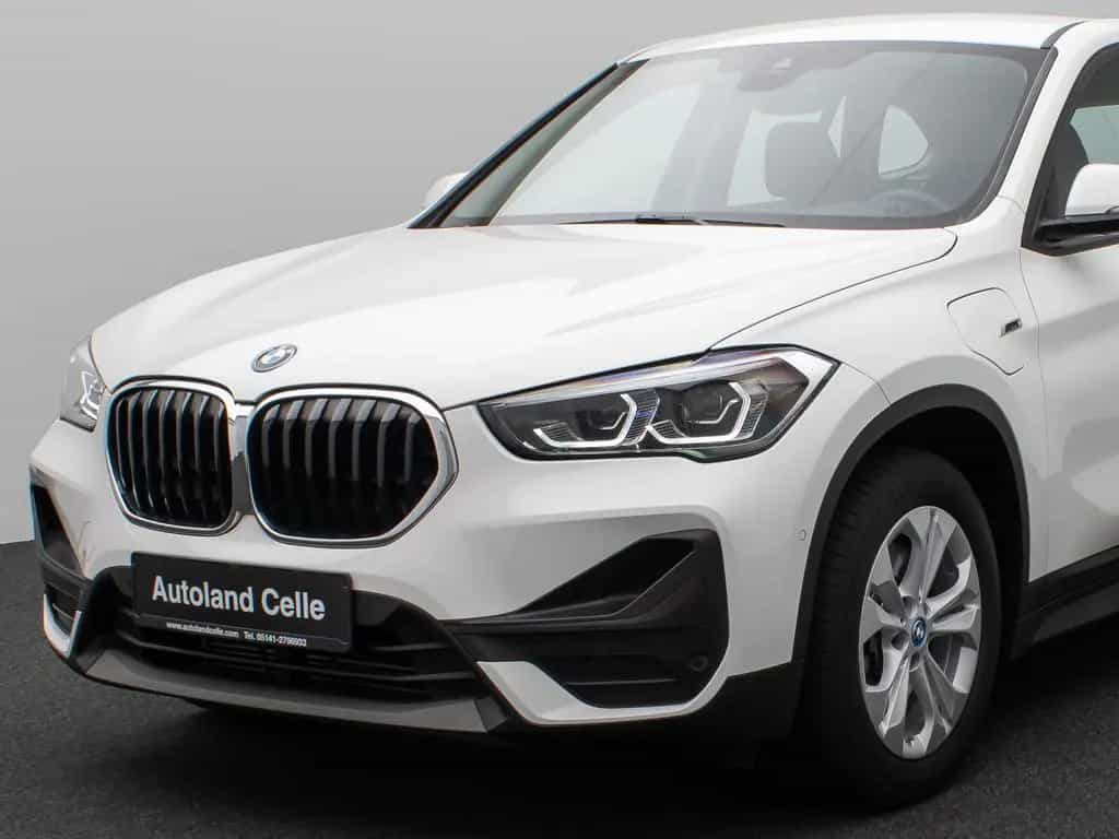 BMW X1 xD25e Parkassist DAB Navi Geschwindigkeitsreg 06/2022-photo-16