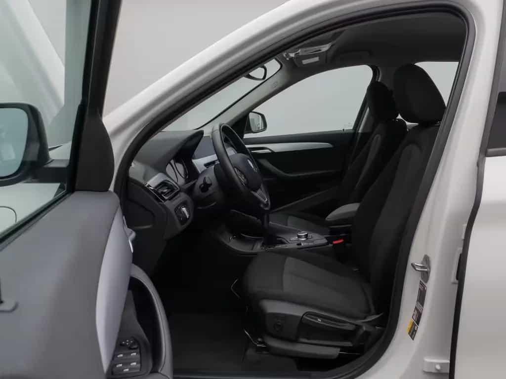BMW X1 xD25e Parkassist DAB Navi Geschwindigkeitsreg 06/2022-photo-18