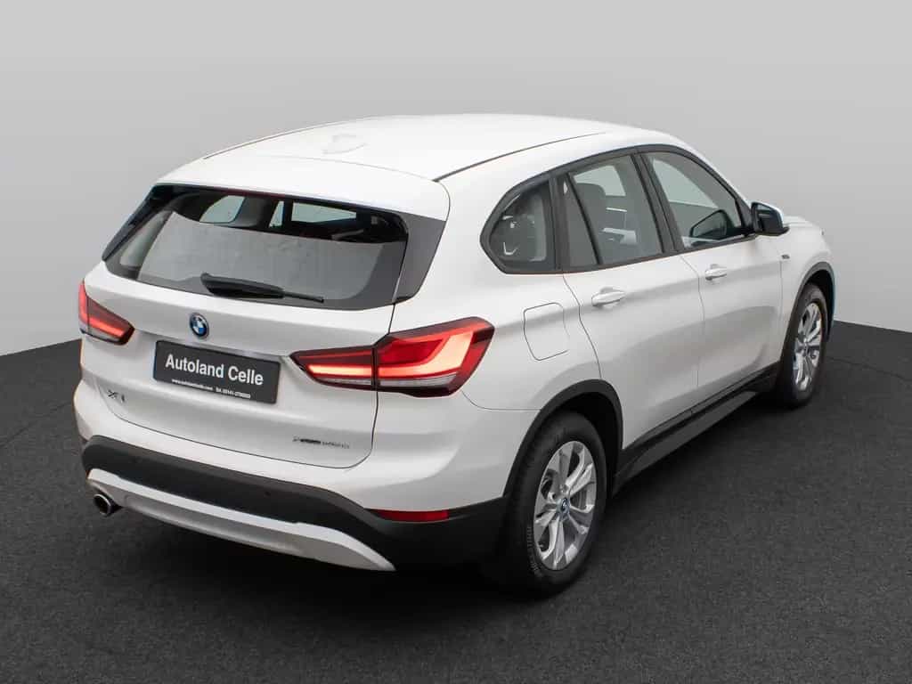 BMW X1 xD25e Parkassist DAB Navi Geschwindigkeitsreg 06/2022-photo-6
