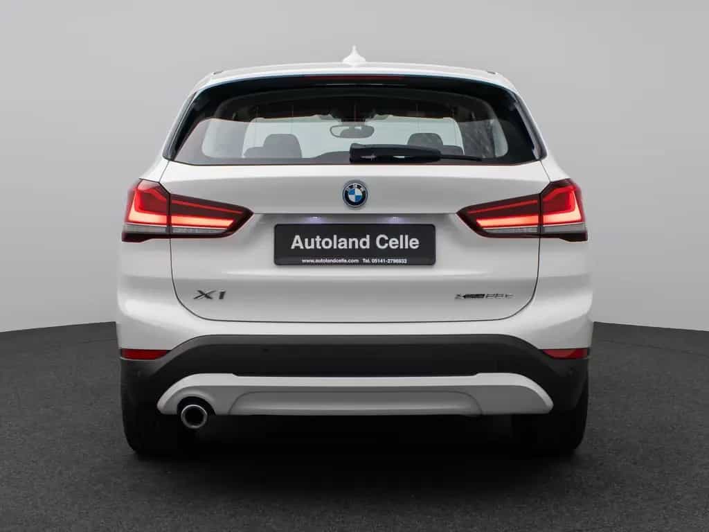 BMW X1 xD25e Parkassist DAB Navi Geschwindigkeitsreg 06/2022-photo-7