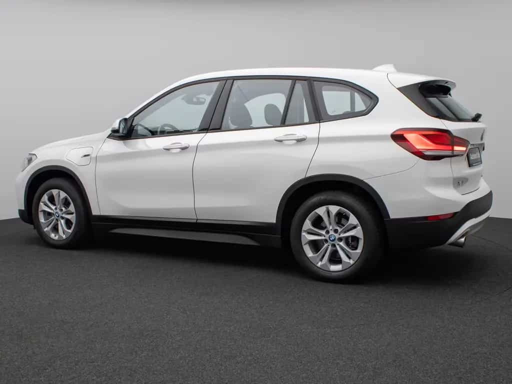 BMW X1 xD25e Parkassist DAB Navi Geschwindigkeitsreg 06/2022-photo-9