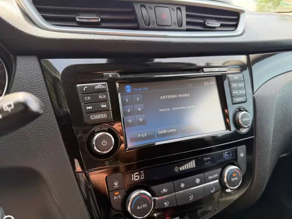 Nissan Qashqai 1.3 DIG-T Acenta 4x2 1.Hand·Navi·LED·LM 02/2019-photo-19