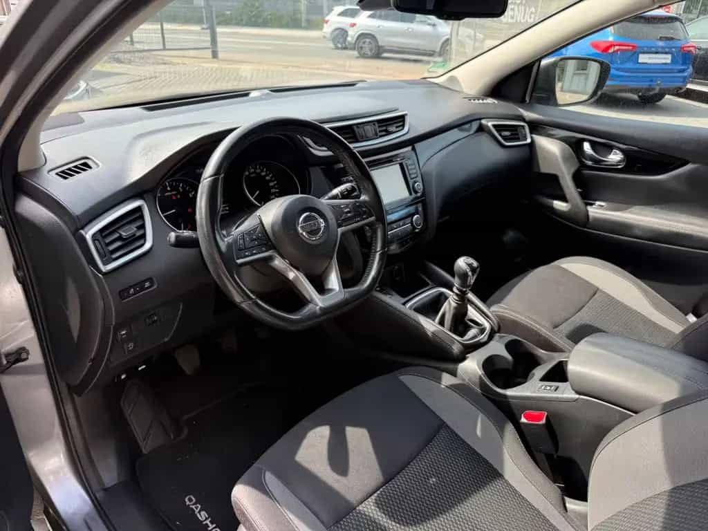 Nissan Qashqai 1.3 DIG-T Acenta 4x2 1.Hand·Navi·LED·LM 02/2019-photo-9