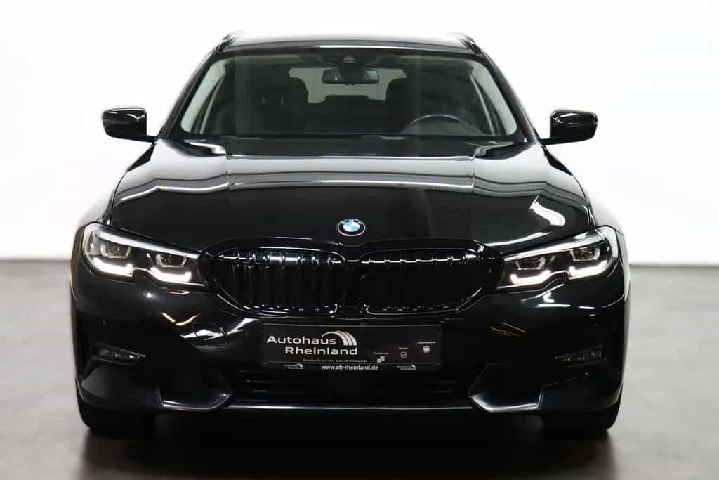 BMW 320 i T SportLine*KAMERA*SHADOW*APPLE*LEDER*LED 12/2020-photo-3