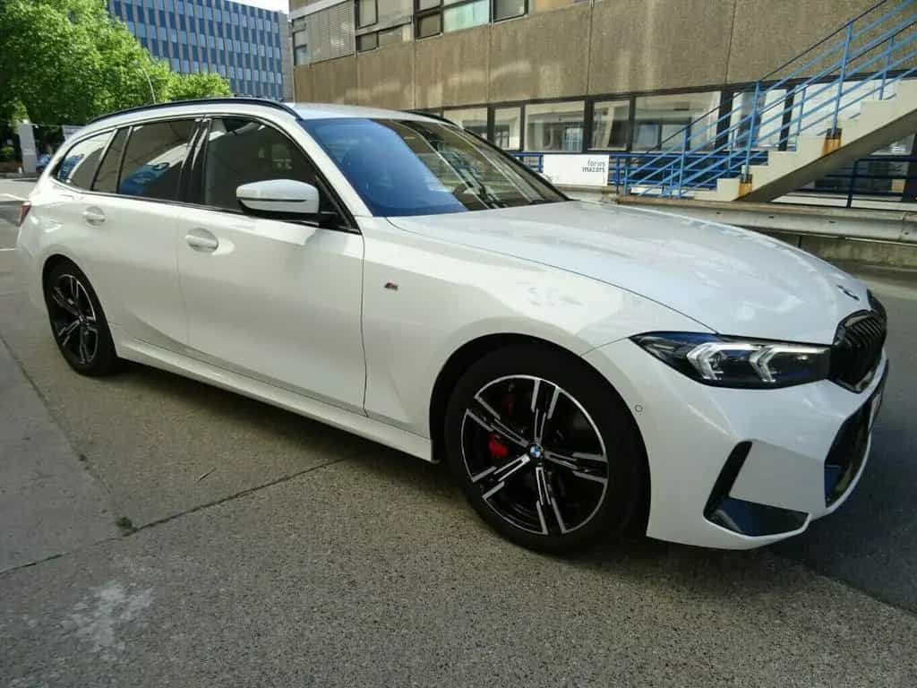 BMW 320 i Touring M-Sport Pro SAG,AHK,Widescreen,Kame 03/2023-photo-10