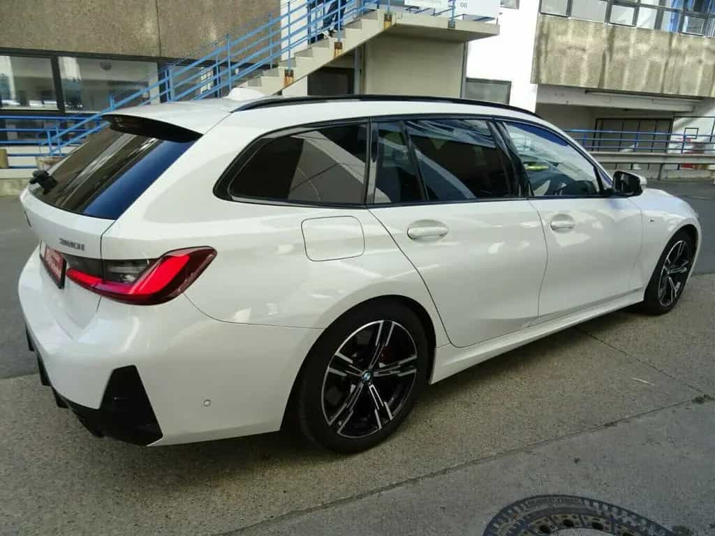 BMW 320 i Touring M-Sport Pro SAG,AHK,Widescreen,Kame 03/2023-photo-11